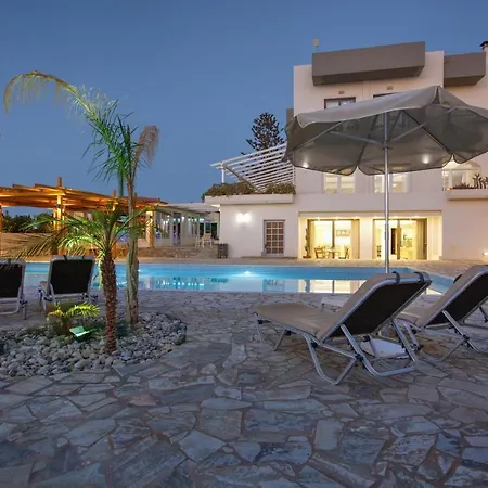 Szálloda Oasis - Adults Only 2*